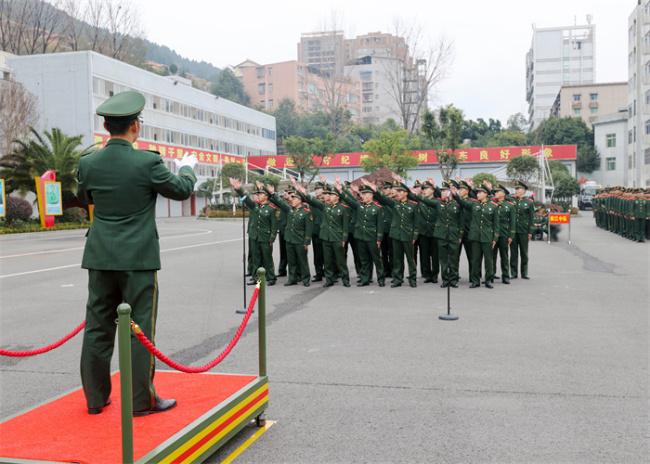 成都武警收入（成都武警官兵）-图3