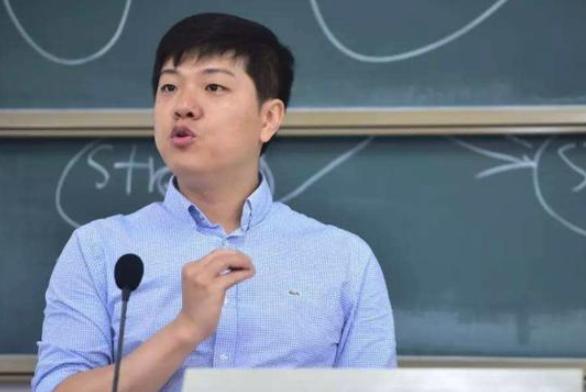 清华正教授收入（清华大学教授一年能挣多少钱）-图1