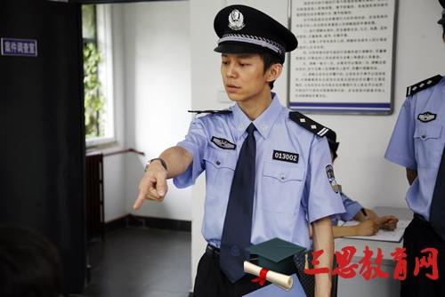 广州市警察收入（广州市警察收入高吗）-图1