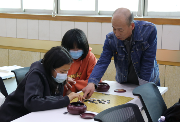 围棋老师收入怎样（围棋老师收入怎样计算）-图1