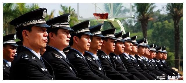 重庆狱警收入（重庆狱警一般多少分上岸）-图2