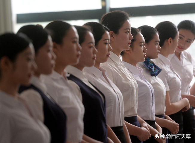 杭州空姐年收入（杭州空姐工资）-图2