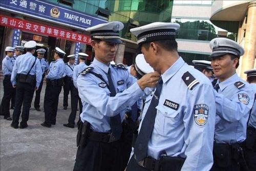 上海警察收入（上海警察收入什么水平2020）-图2