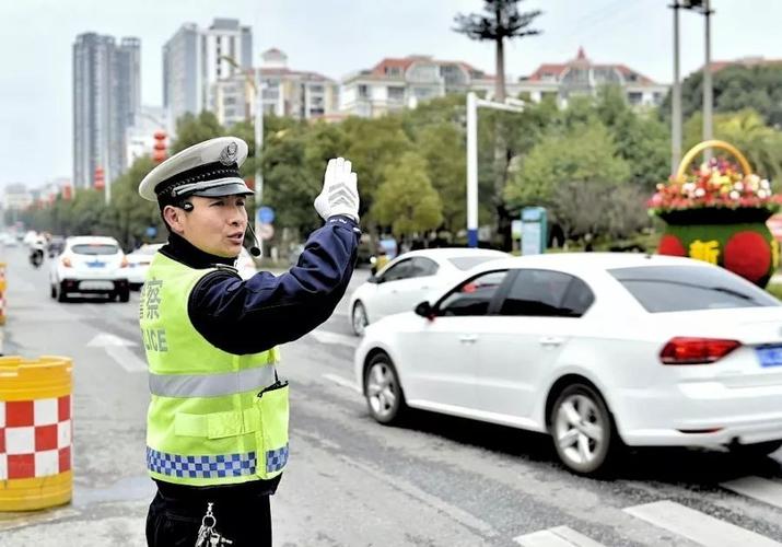 宜春交警收入（宜兴交警工资）-图1