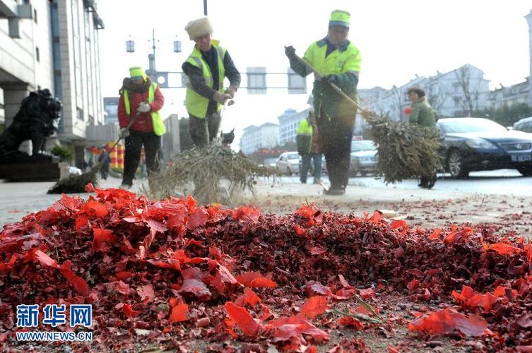 苏州环环工人收入（苏州环卫工人图片）-图2